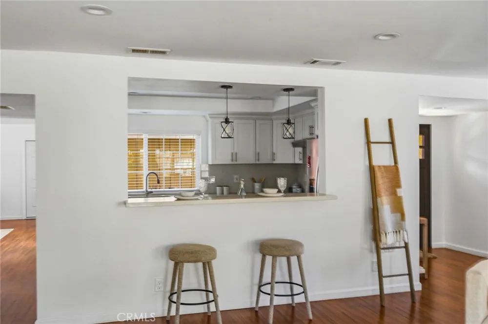 4981 Paseo Segovia Irvine, CA 92603