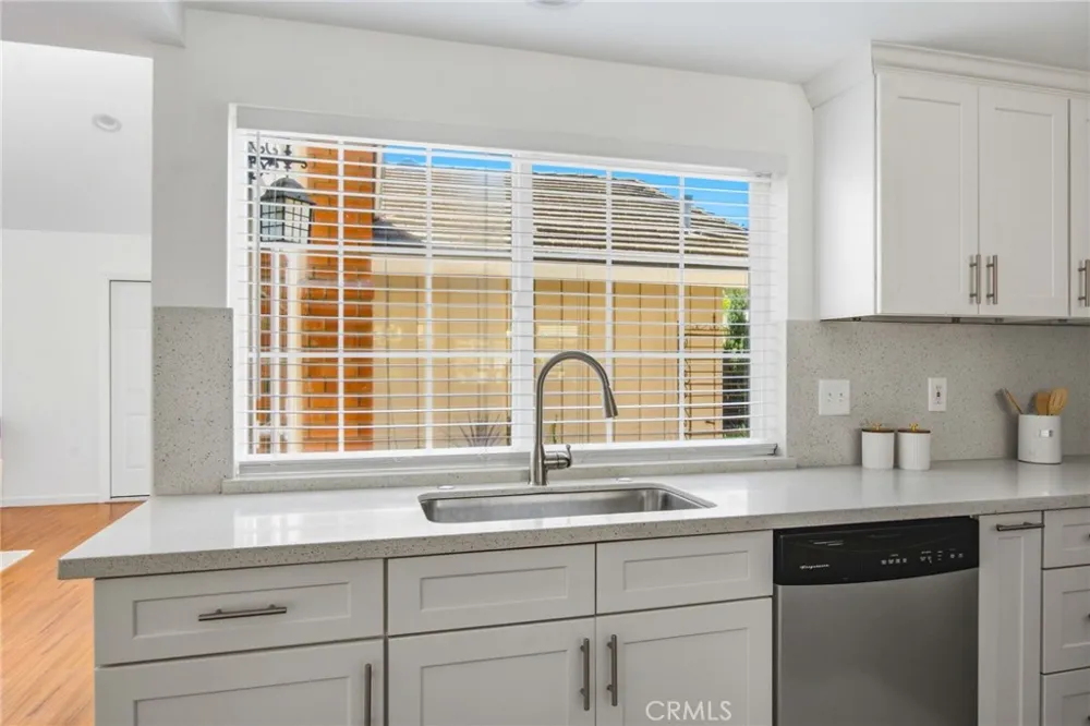 4981 Paseo Segovia Irvine, CA 92603