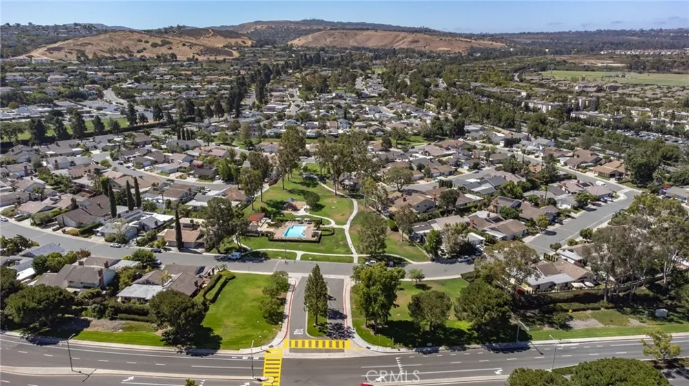 4981 Paseo Segovia Irvine, CA 92603