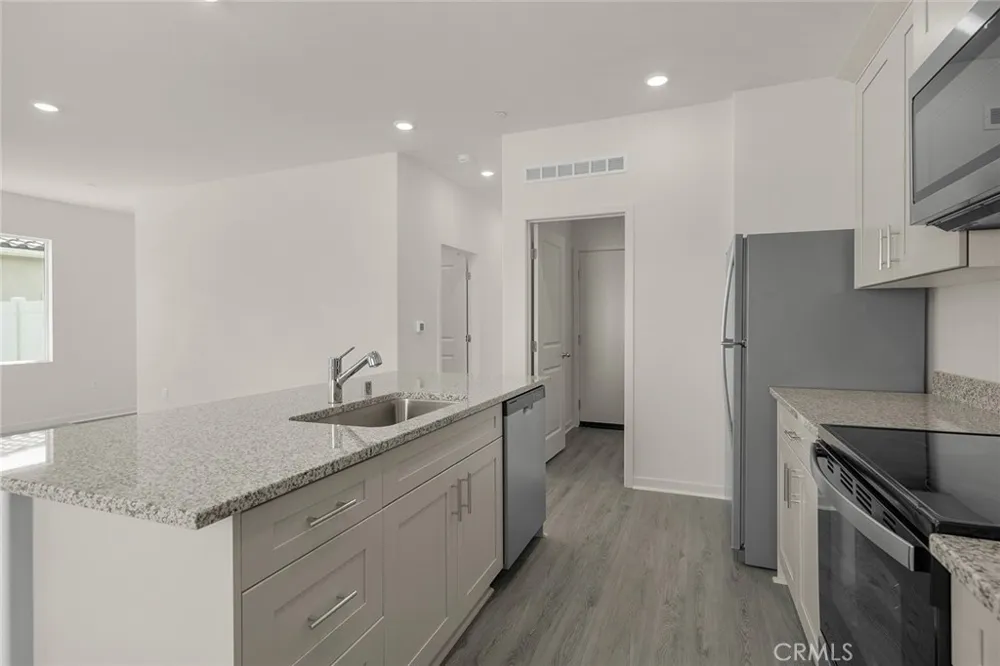 708 Lori Tree San Jacinto, CA 92582
