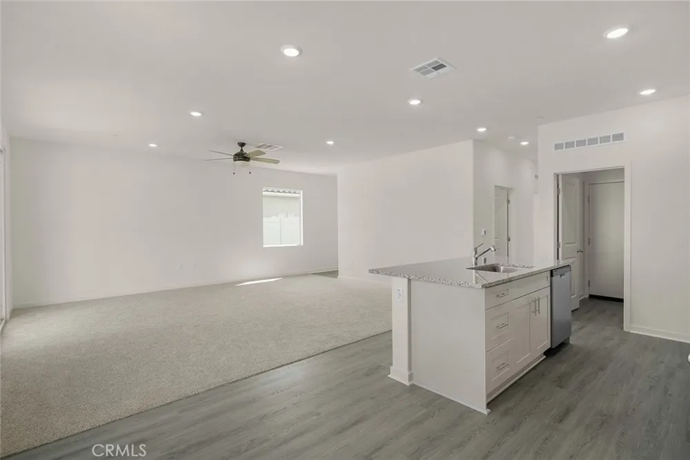 708 Lori Tree San Jacinto, CA 92582