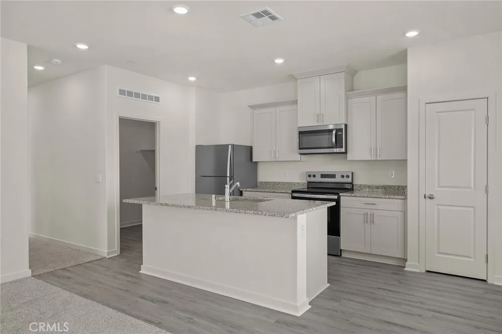708 Lori Tree San Jacinto, CA 92582