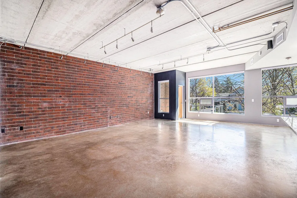 300 Hamilton Street #204 Plymouth City, MI 48170