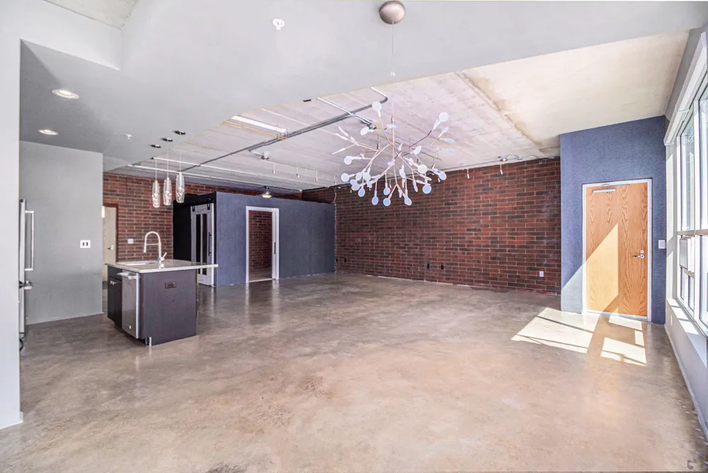 300 Hamilton Street #204 Plymouth City, MI 48170