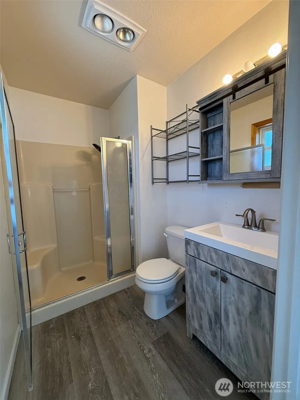 424 SW 3rd Street College Place, WA 99324