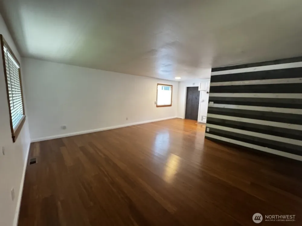 424 SW 3rd Street College Place, WA 99324