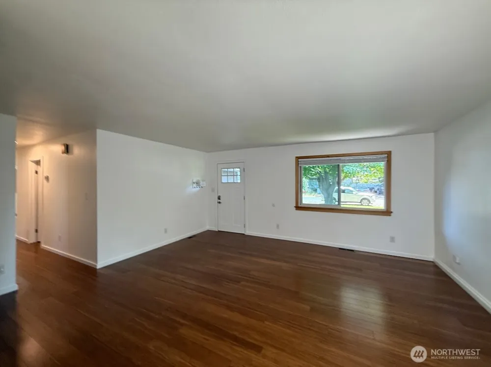424 SW 3rd Street College Place, WA 99324