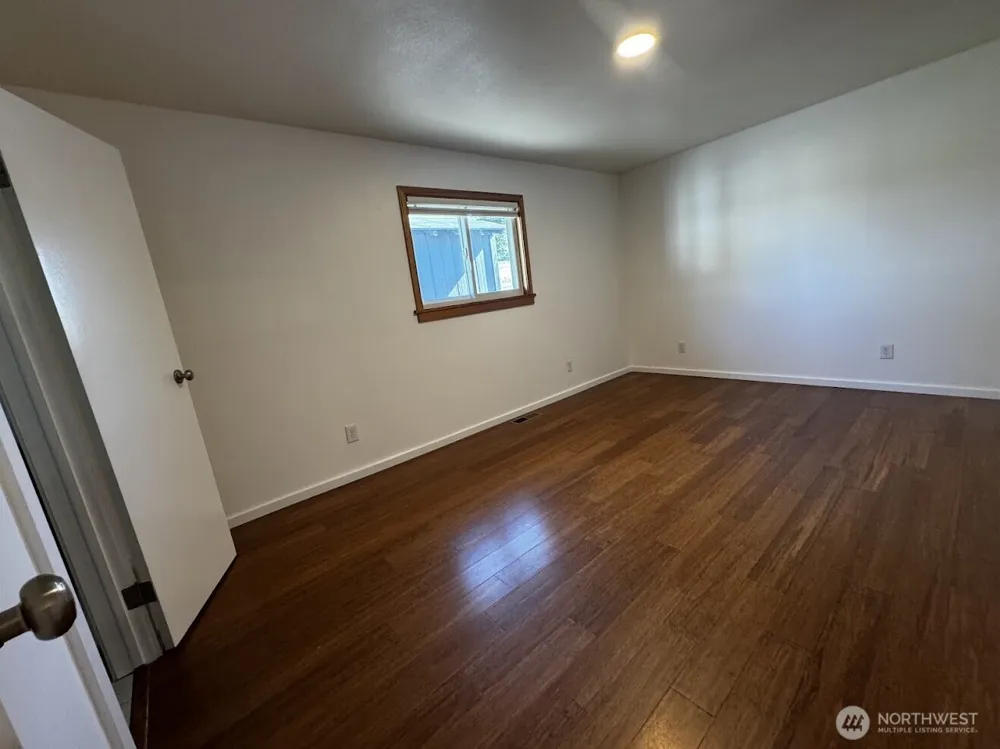 424 SW 3rd Street College Place, WA 99324