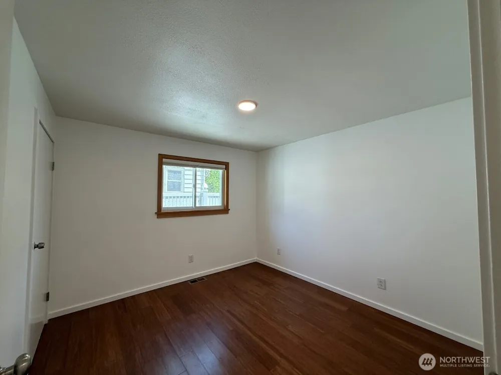 424 SW 3rd Street College Place, WA 99324