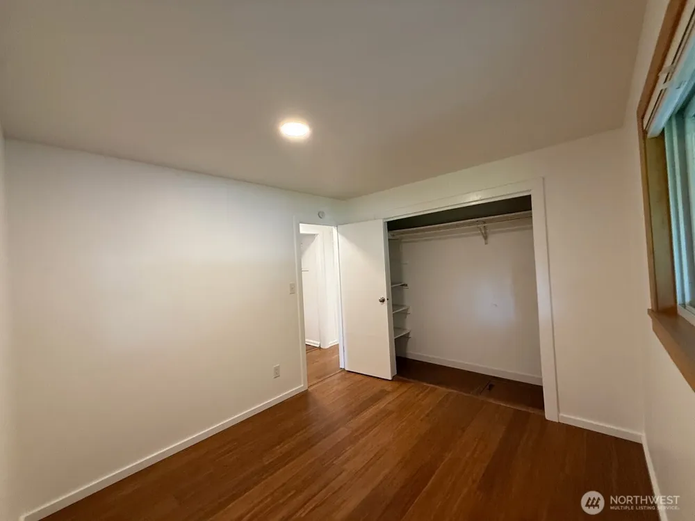 424 SW 3rd Street College Place, WA 99324