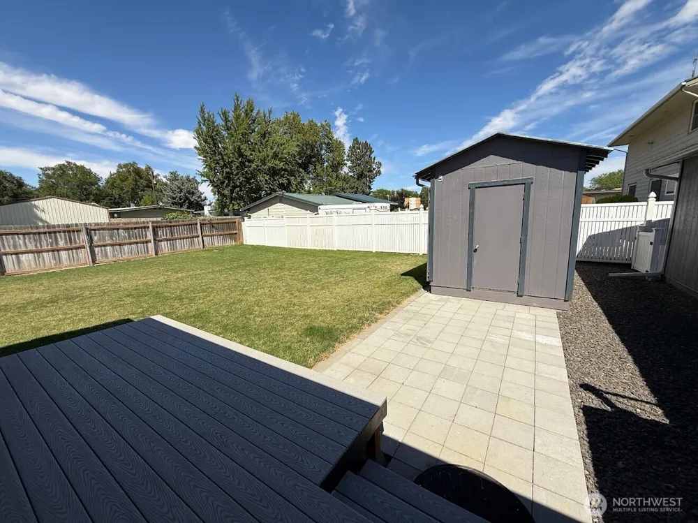 424 SW 3rd Street College Place, WA 99324