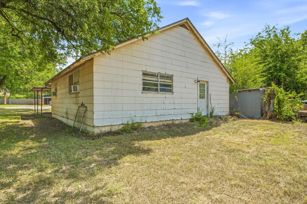 552 S Minter Street Stephenville, TX 76401