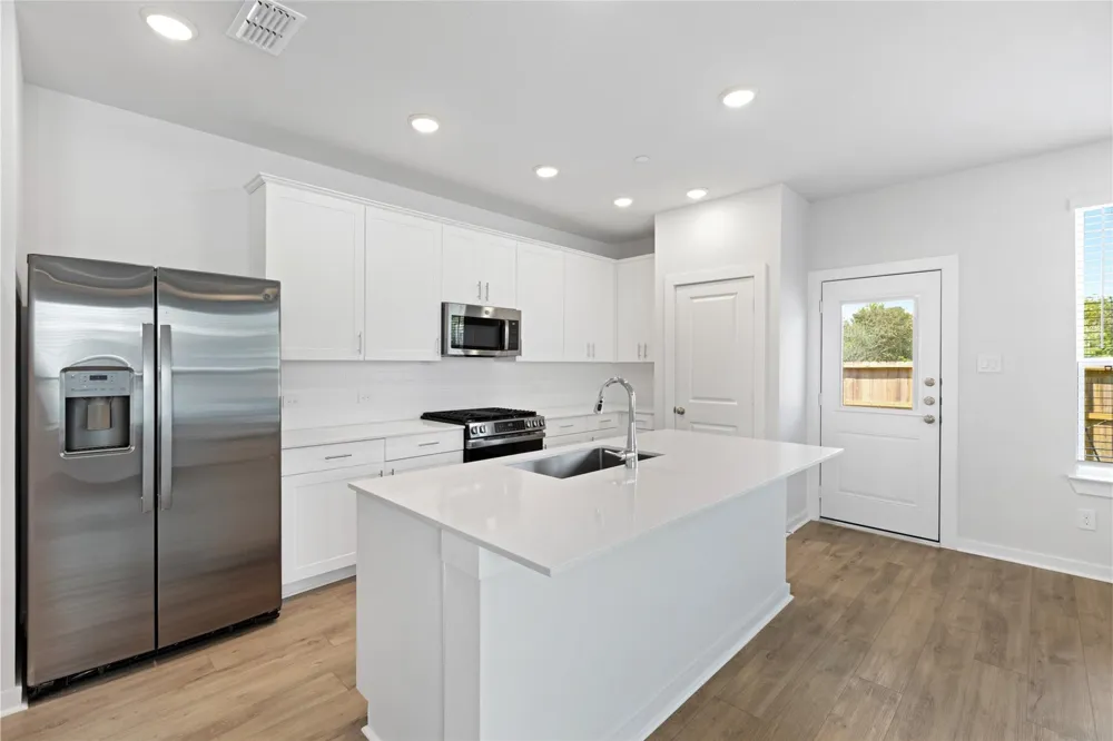 3033 Dovedale Street Pearland, TX 77584
