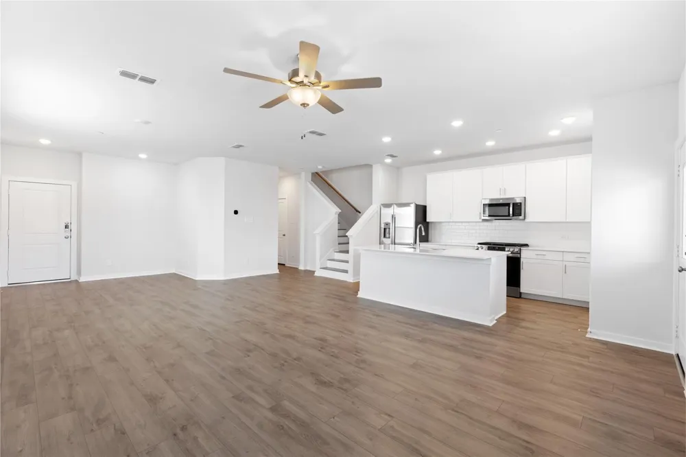 3033 Dovedale Street Pearland, TX 77584