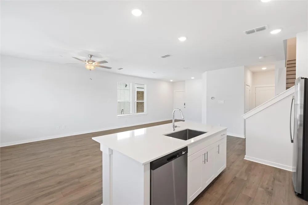 3033 Dovedale Street Pearland, TX 77584