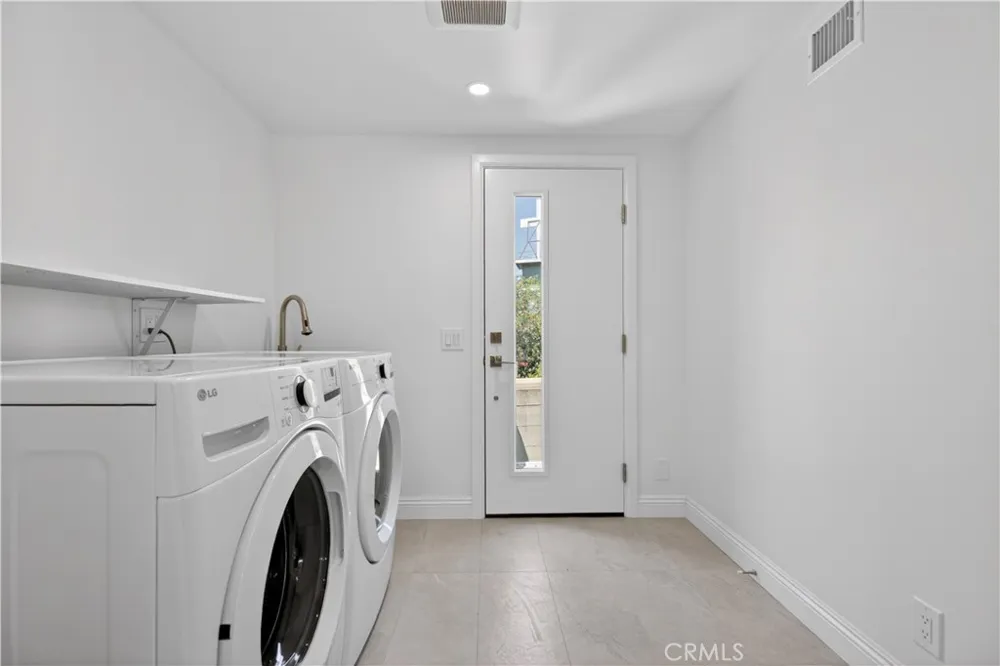 7515 Mcgroarty Los Angeles, CA 91042