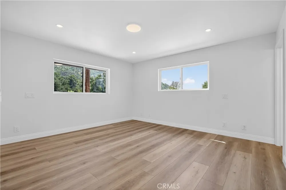 7515 Mcgroarty Los Angeles, CA 91042