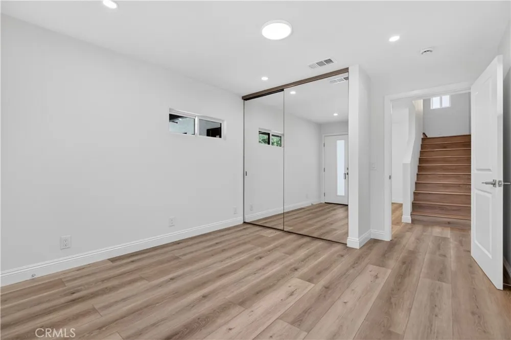 7515 Mcgroarty Los Angeles, CA 91042