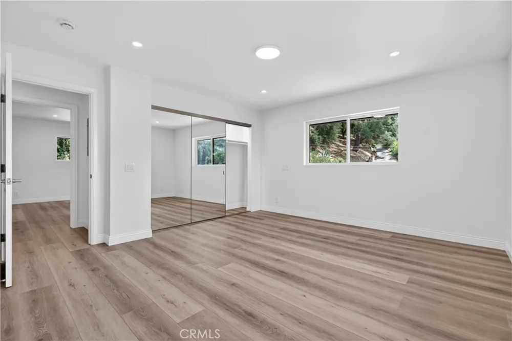 7515 Mcgroarty Los Angeles, CA 91042