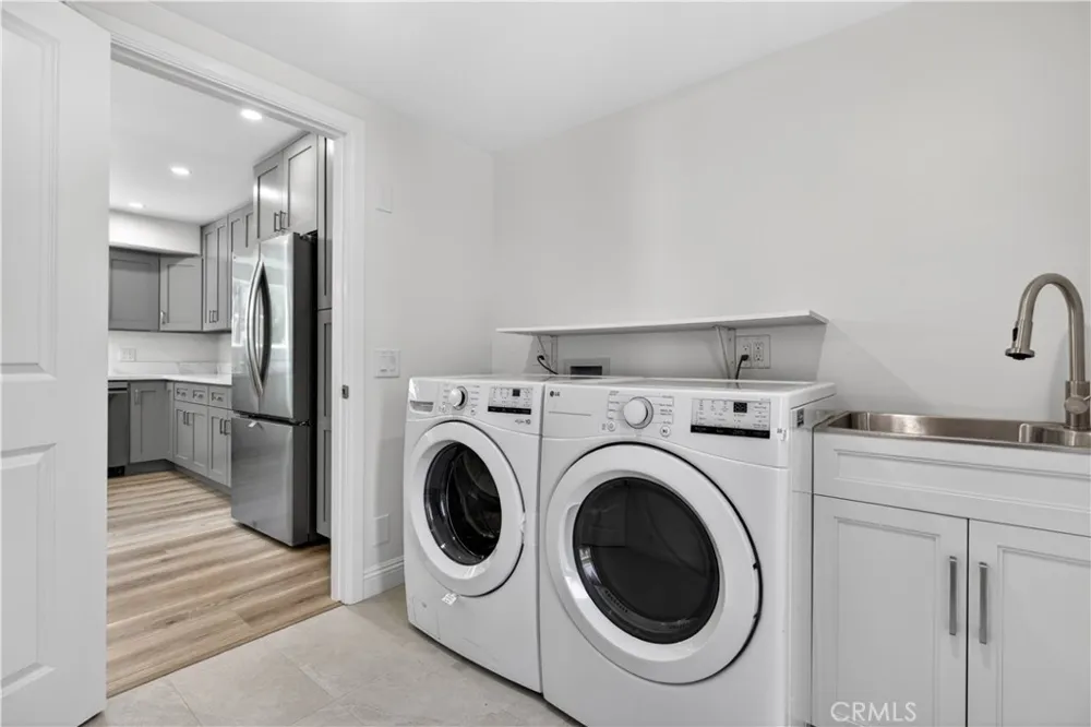 7515 Mcgroarty Los Angeles, CA 91042