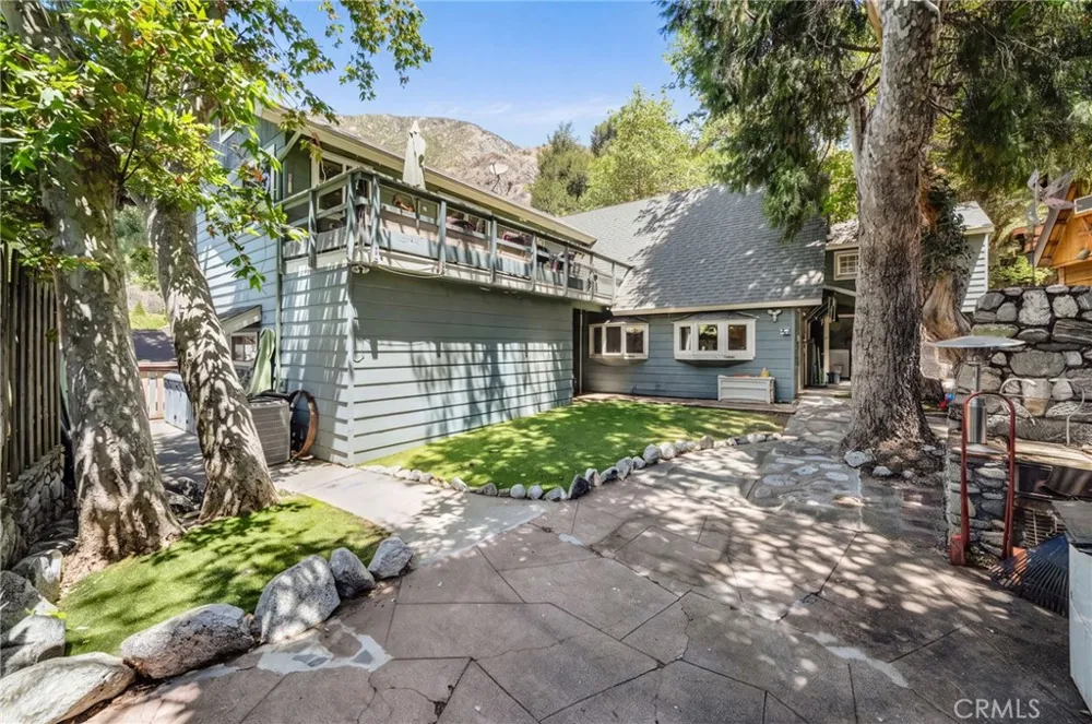 6 Oak Drive Mt Baldy, CA 91759
