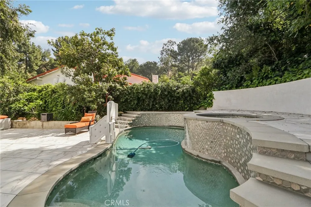 23670 Park Andorra Calabasas, CA 91302