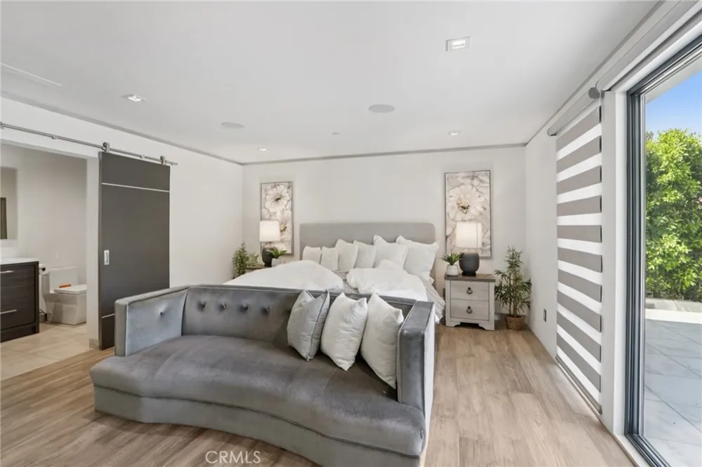 23670 Park Andorra Calabasas, CA 91302