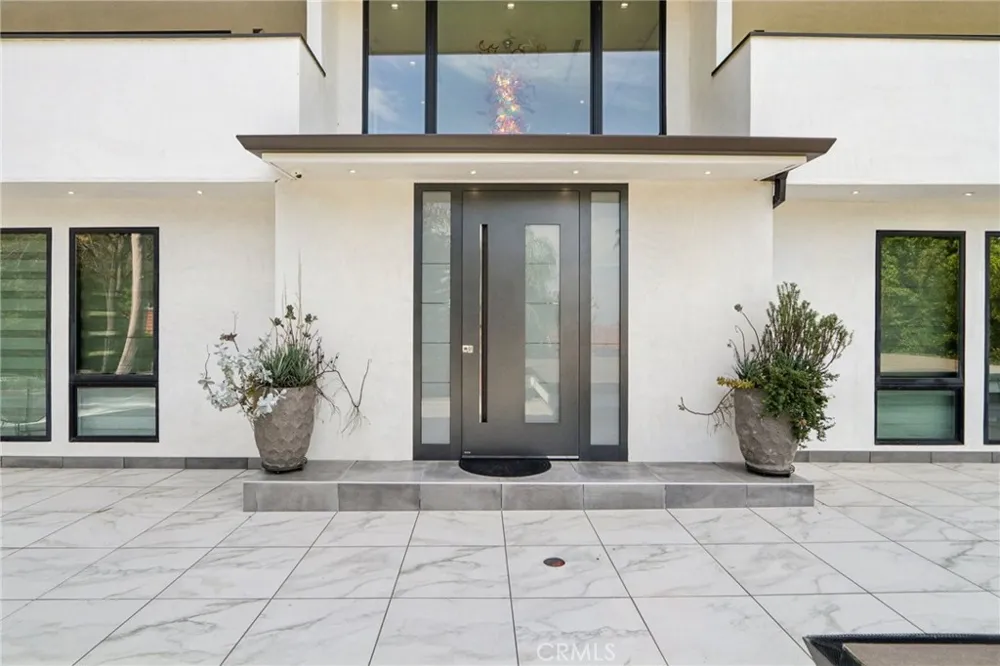 23670 Park Andorra Calabasas, CA 91302
