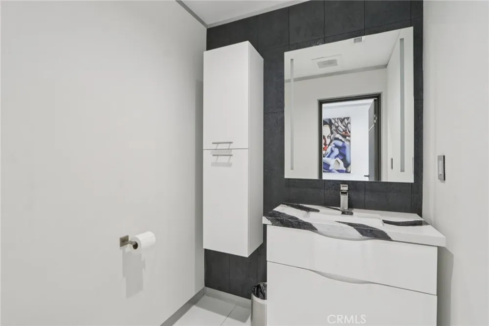 23670 Park Andorra Calabasas, CA 91302
