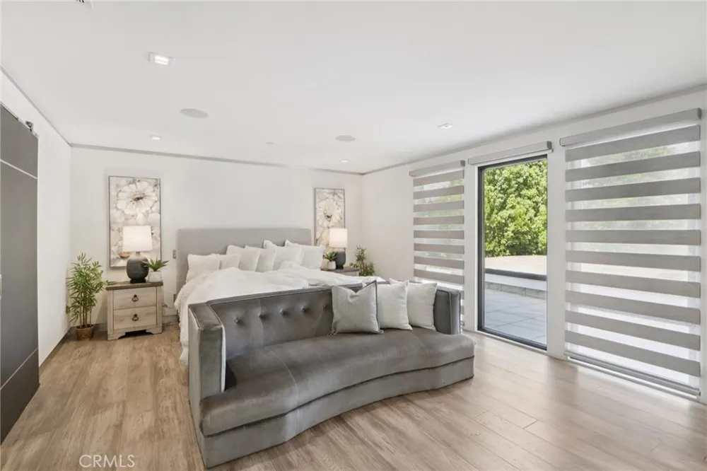 23670 Park Andorra Calabasas, CA 91302