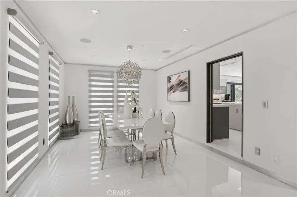 23670 Park Andorra Calabasas, CA 91302