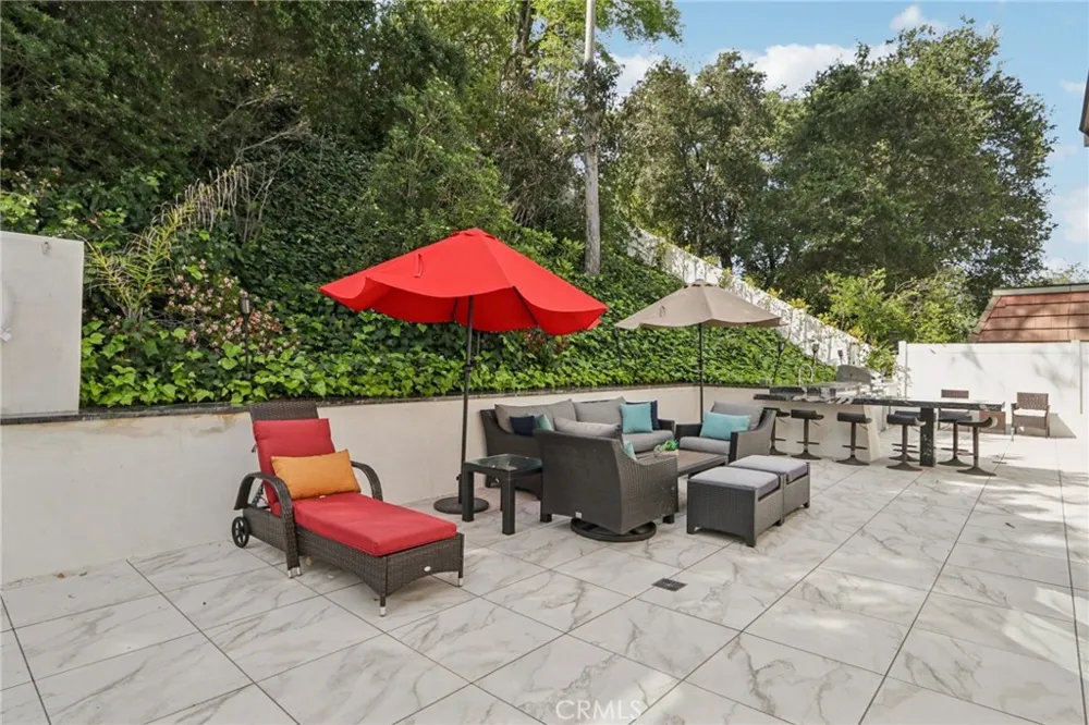 23670 Park Andorra Calabasas, CA 91302