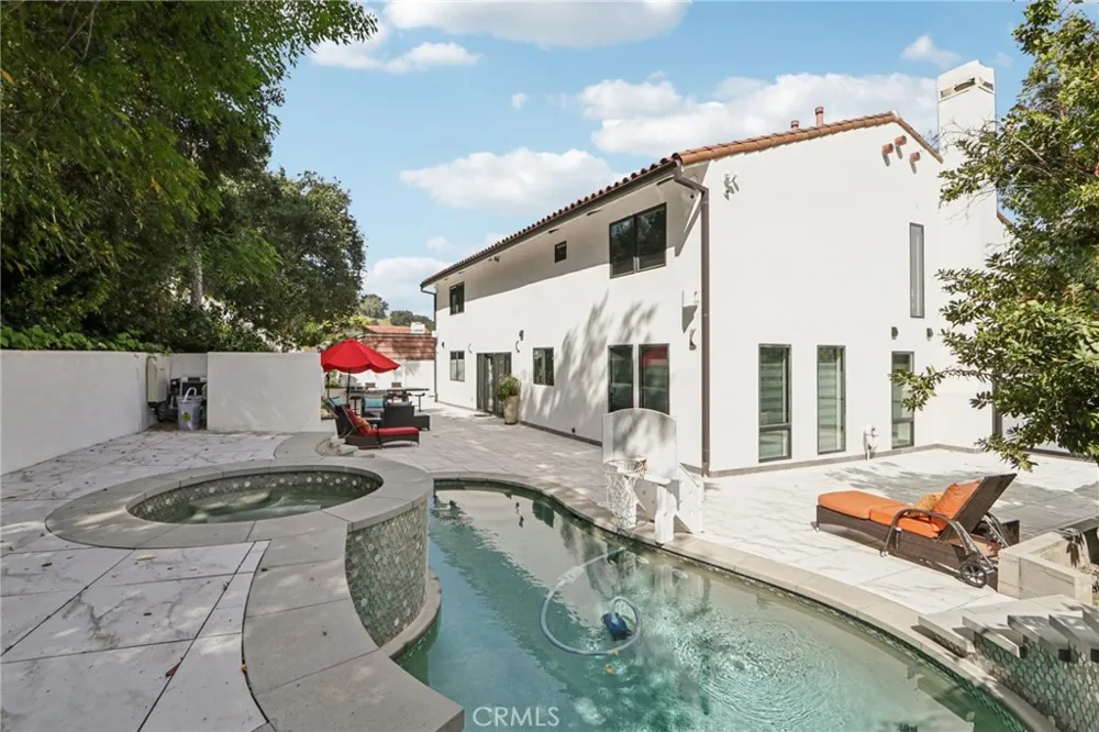 23670 Park Andorra Calabasas, CA 91302
