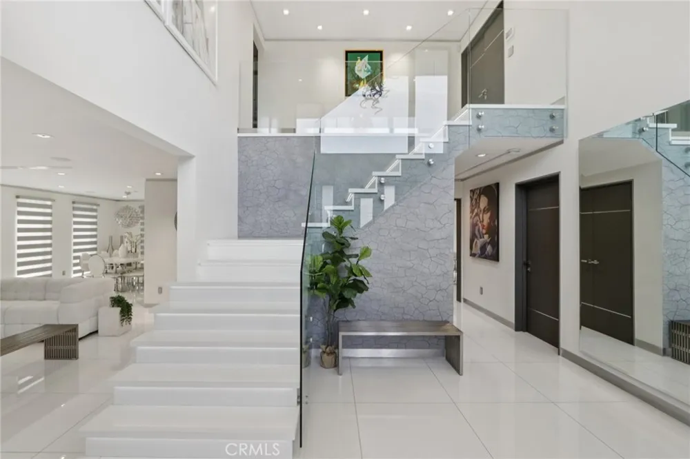 23670 Park Andorra Calabasas, CA 91302