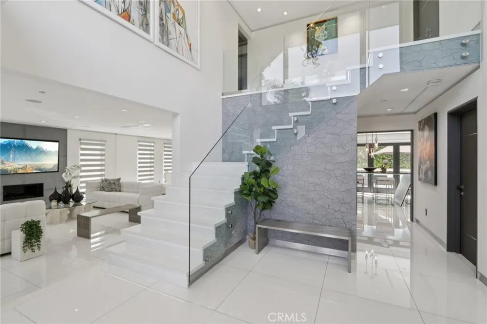 23670 Park Andorra Calabasas, CA 91302