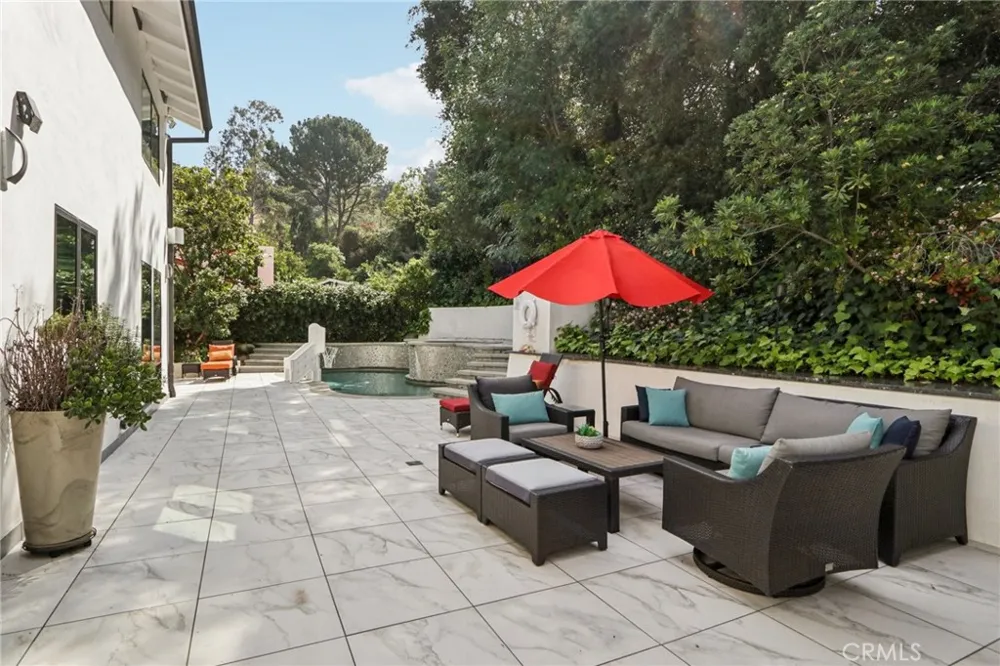 23670 Park Andorra Calabasas, CA 91302