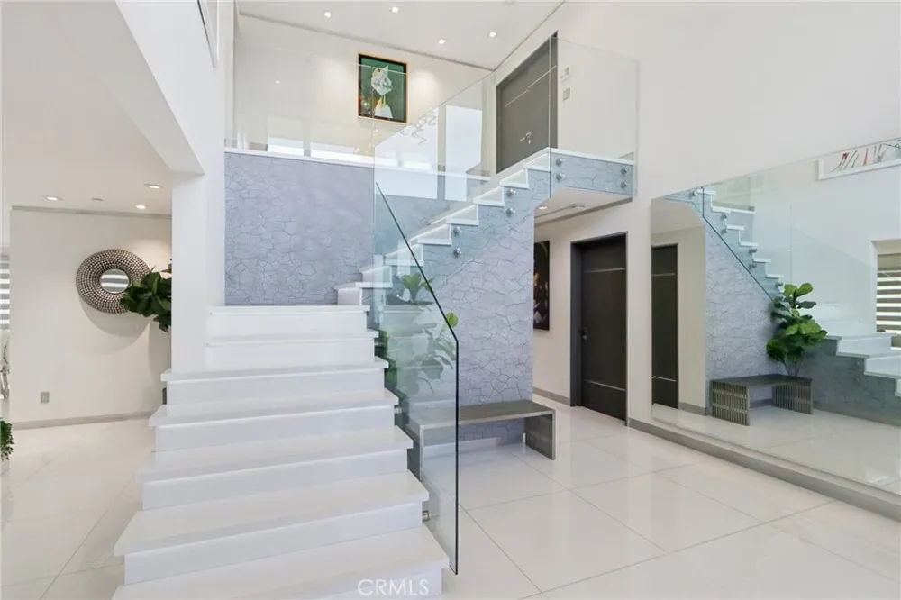 23670 Park Andorra Calabasas, CA 91302