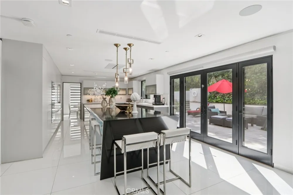 23670 Park Andorra Calabasas, CA 91302