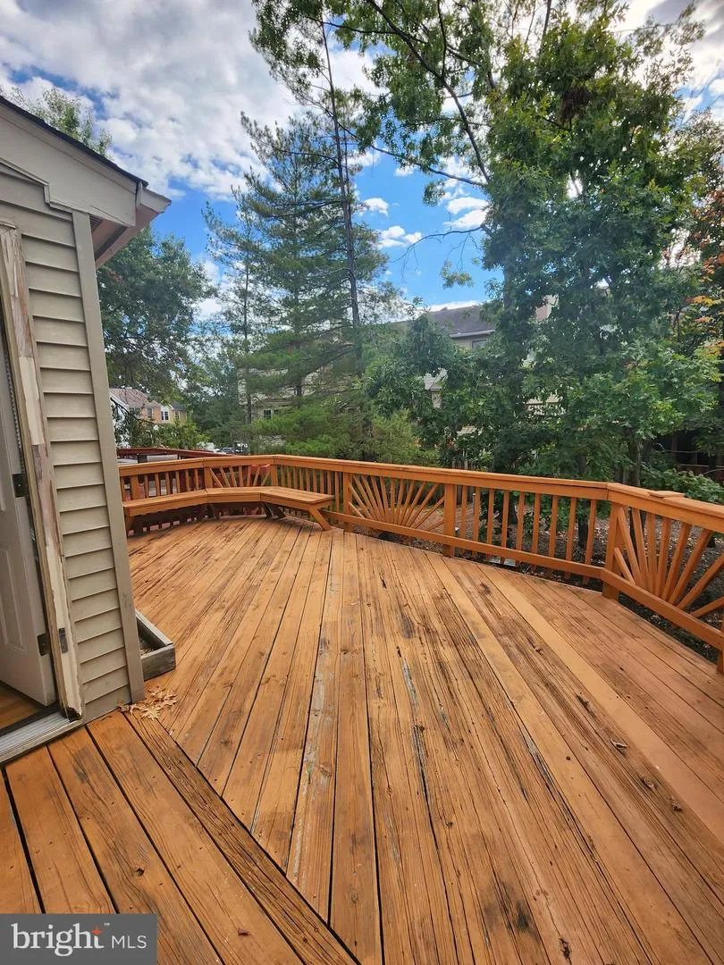 7766 BLACK HORSE COURT Manassas, VA 20109