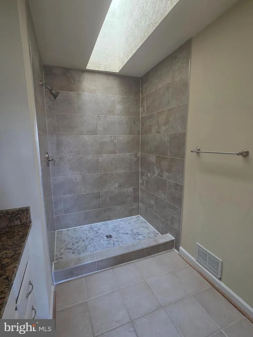 7766 BLACK HORSE COURT Manassas, VA 20109