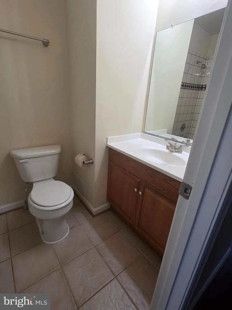 7766 BLACK HORSE COURT Manassas, VA 20109