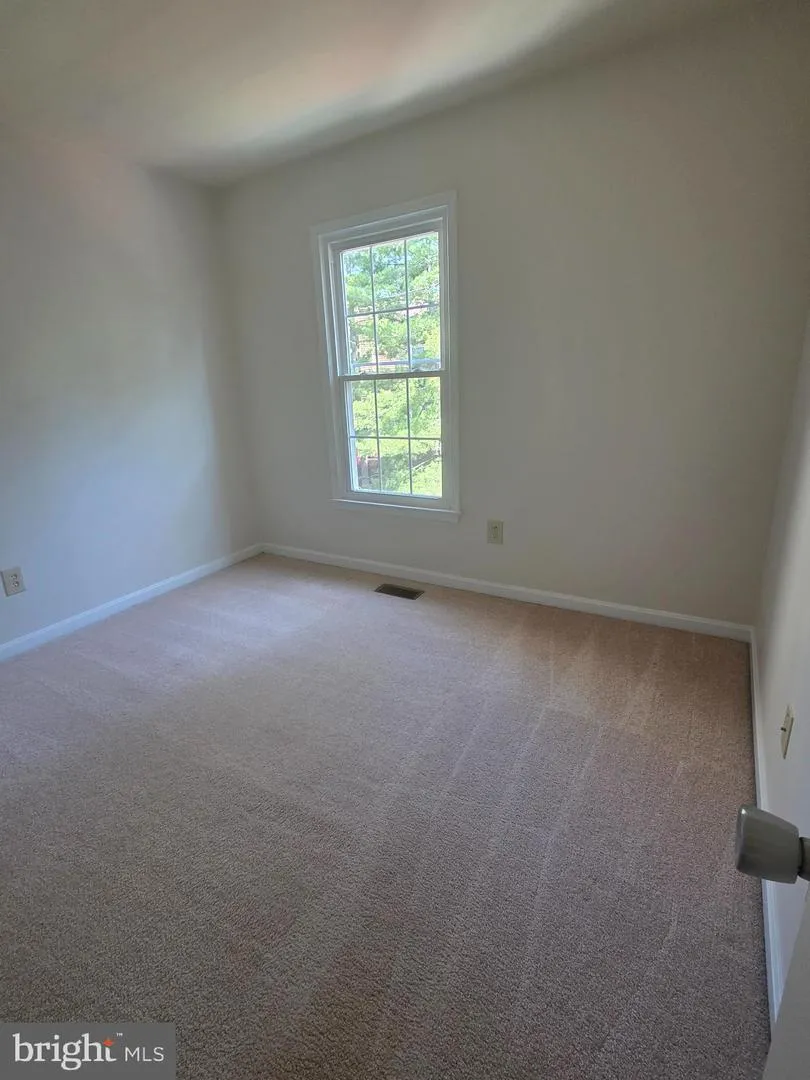 7766 BLACK HORSE COURT Manassas, VA 20109