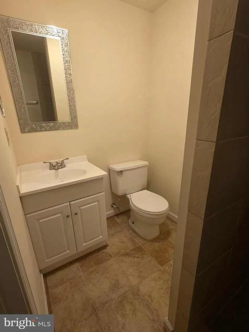 7766 BLACK HORSE COURT Manassas, VA 20109