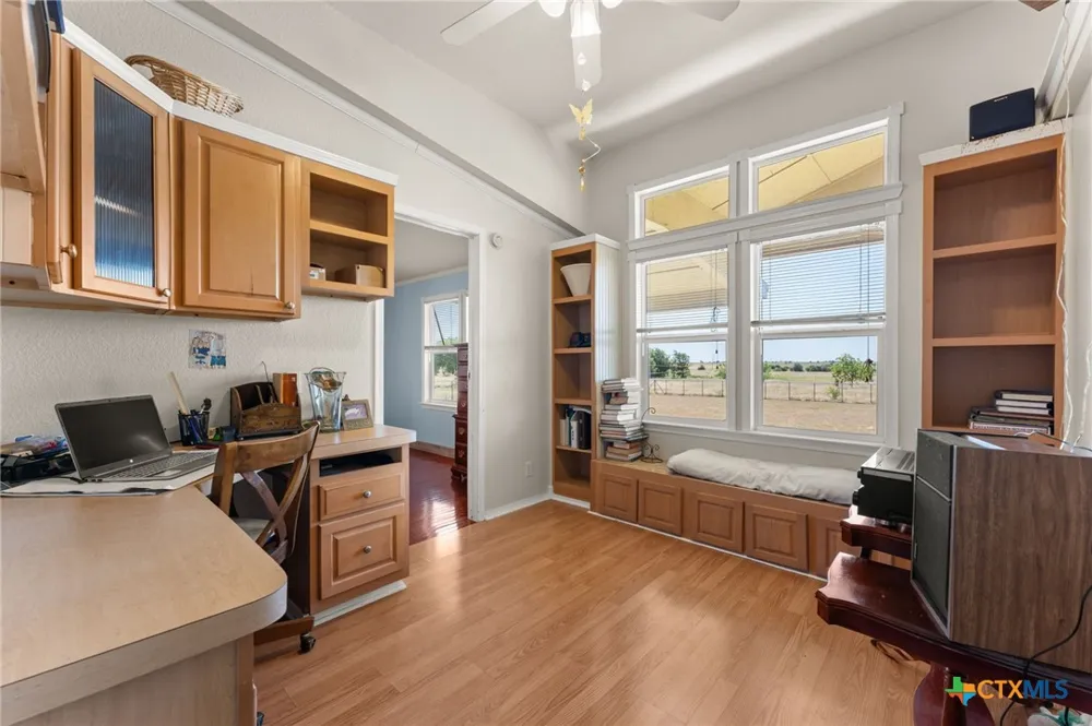 2124 Hackberry Road Holland, TX 76534