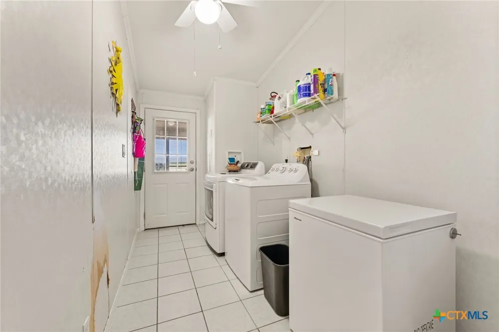2124 Hackberry Road Holland, TX 76534