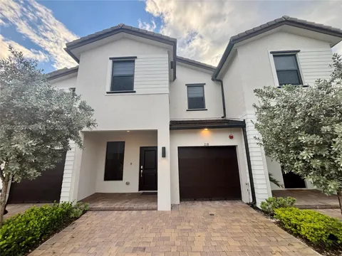 218 SW 159th Ct
