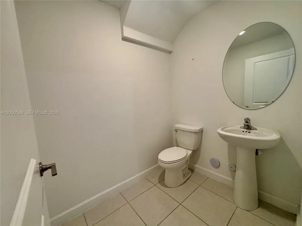218 SW 159th Ct Pembroke Pines, FL 33027