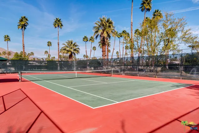 1533 E Canyon Estates Drive Palm Springs, CA 92264