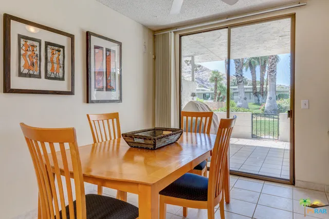 1533 E Canyon Estates Drive Palm Springs, CA 92264