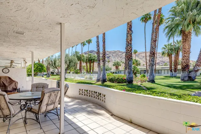 1533 E Canyon Estates Drive Palm Springs, CA 92264